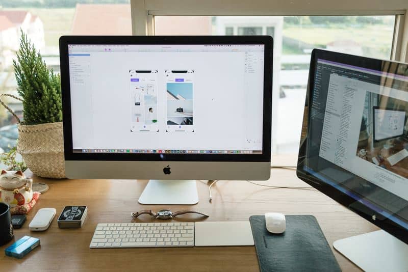 Simple Website Designs Perform Better Simple Website Designs Perform Better